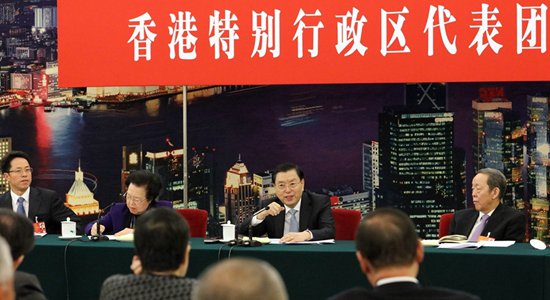 張德江參加十二屆全國人大四次會議香港代表團(tuán)的審議