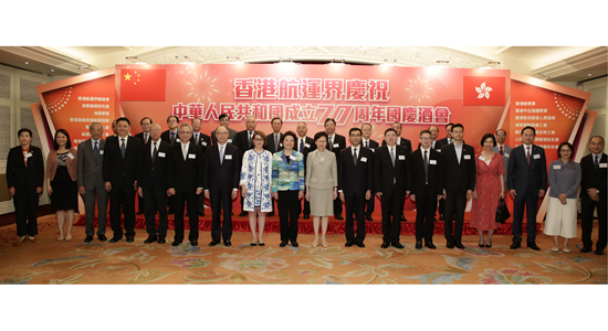 仇鴻出席香港航運(yùn)界慶祝國慶70周年酒會