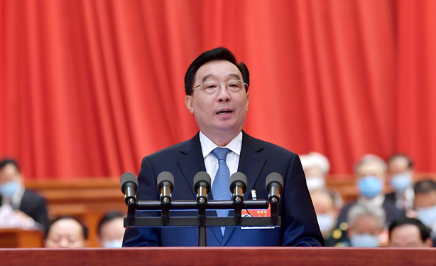 關(guān)于《全國(guó)人民代表大會(huì)關(guān)于完善香港特別行政區(qū)選舉制度的決定（草案）》的說(shuō)明
