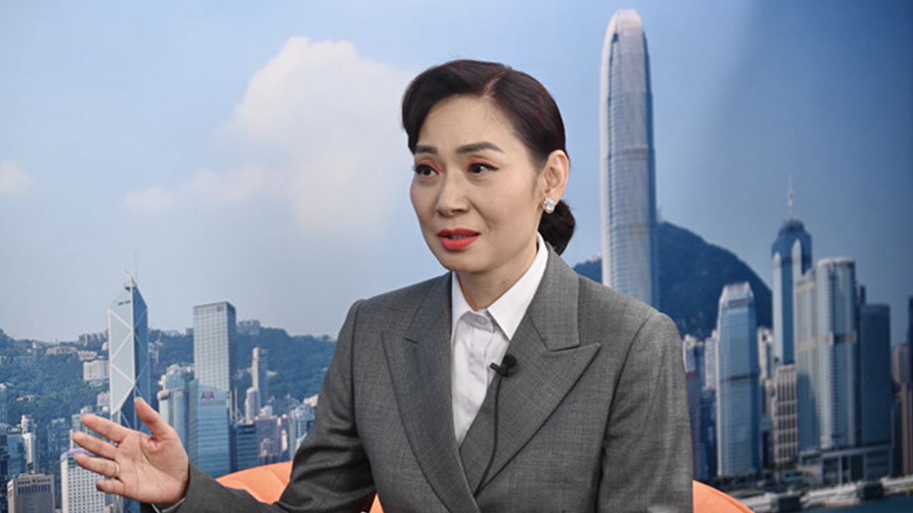 鄺美云代表：服務奉獻是很開心的事情