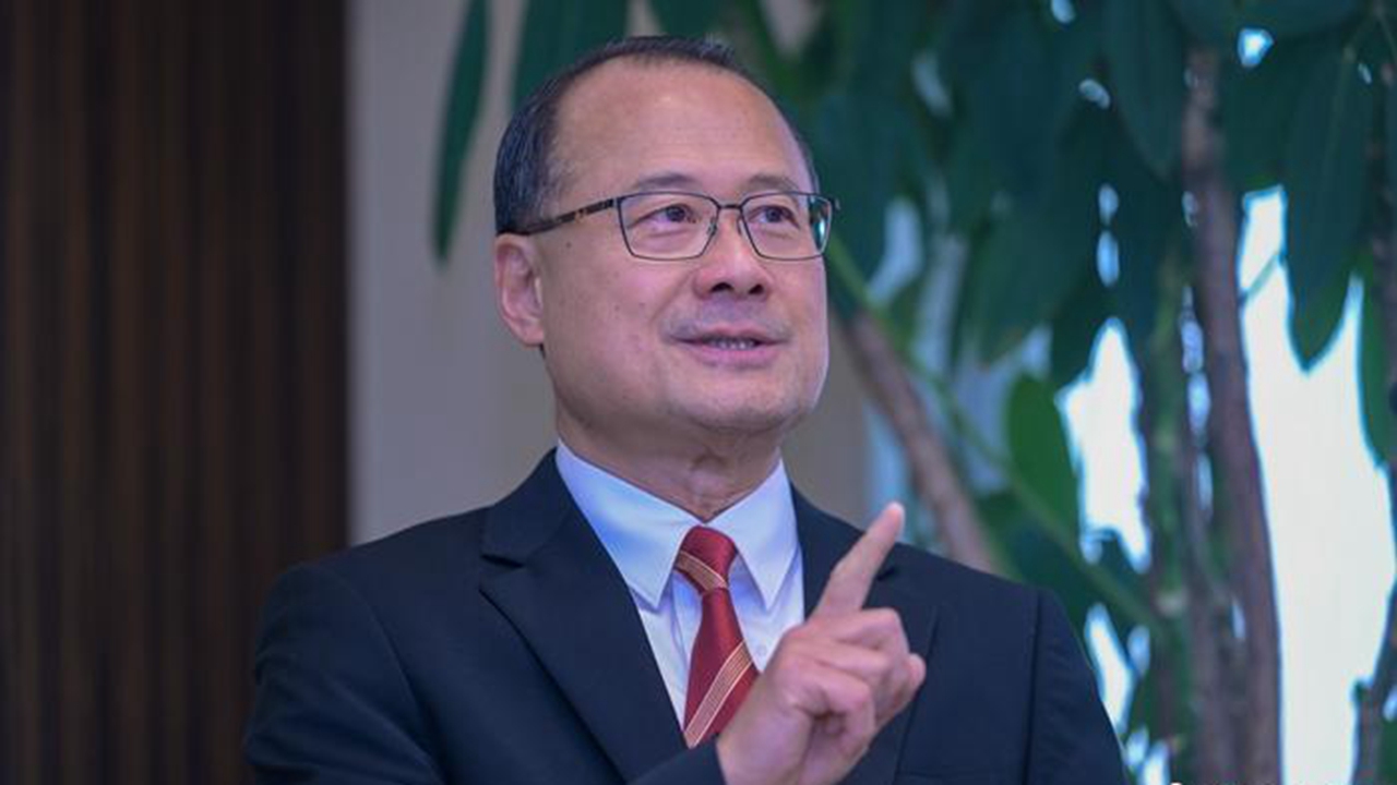 蔡冠深委員：香港未來定位在于融入國家、聯系世界