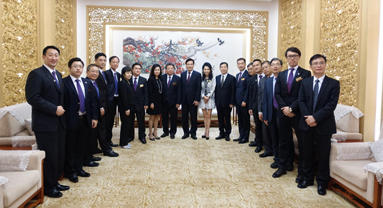 林武會見仁愛堂董事局全體成員